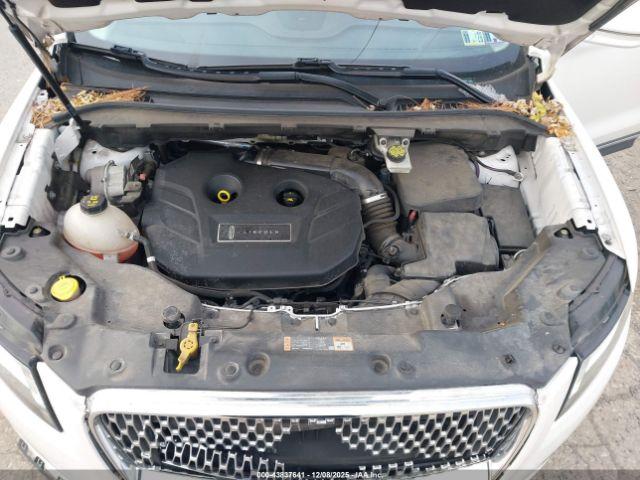 Lincoln MKC Reserve Image 14