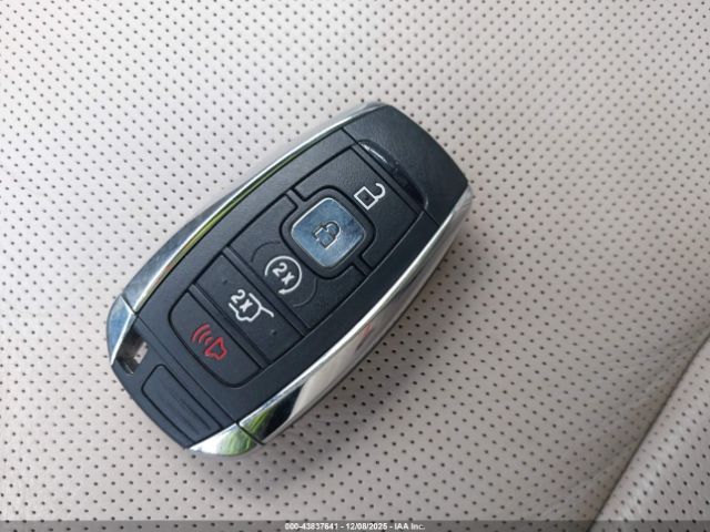 Lincoln MKC Reserve Image 4