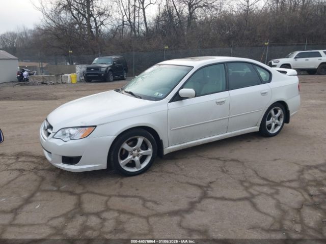 Subaru Legacy 2.5i Image 8