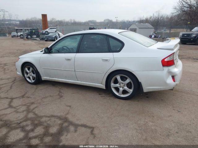 Subaru Legacy 2.5i Image 2