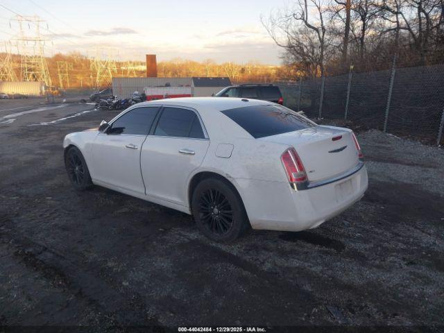 Chrysler 300c Awd Image 14