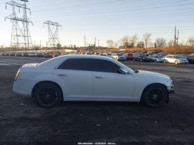 Chrysler 300c Awd Image 5