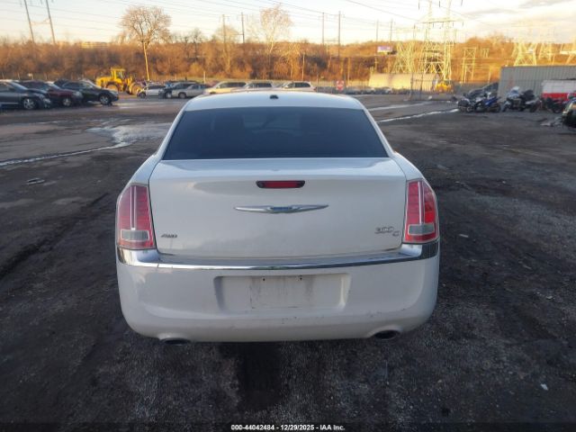 Chrysler 300c Awd Image 15