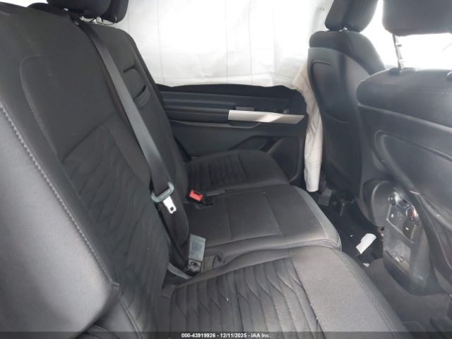 Ford Explorer Xlt Image 9