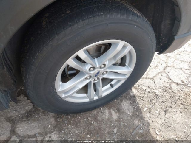 Ford Explorer Xlt Image 13