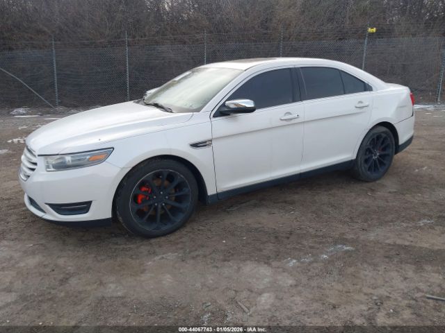 Ford Taurus Limited Image 3