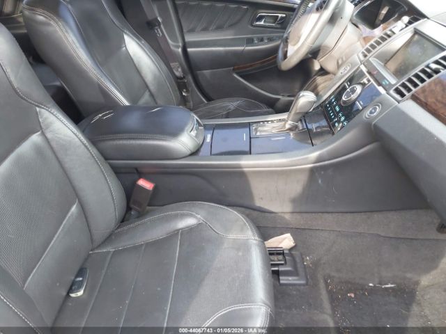 Ford Taurus Limited Image 4