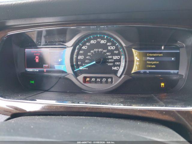 Ford Taurus Limited Image 8