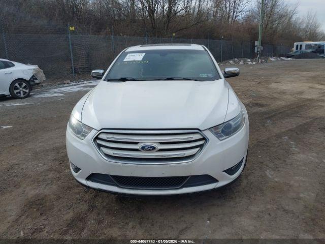 Ford Taurus Limited Image 15