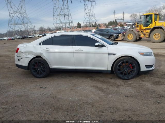 Ford Taurus Limited Image 12