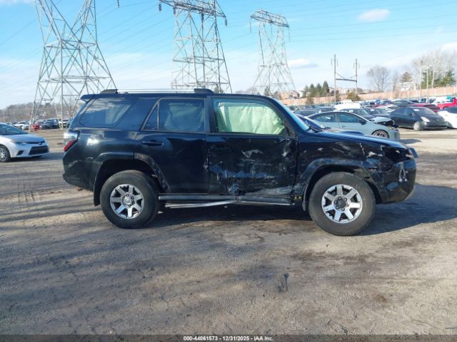 Toyota 4Runner Trail Image 12
