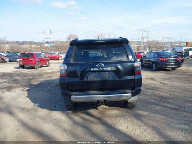 Toyota 4Runner Trail Image 15