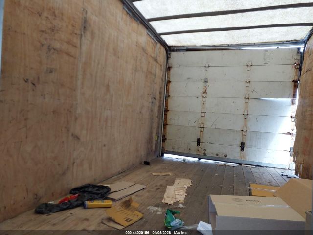 Ford E-350 Standard Image 8