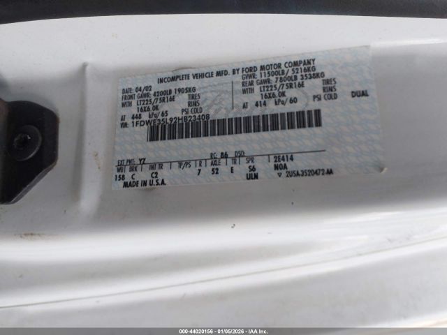 Ford E-350 Standard Image 12