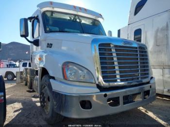  Salvage Freightliner Cascadia 125