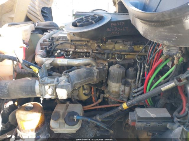 Freightliner Cascadia 125 Image 5