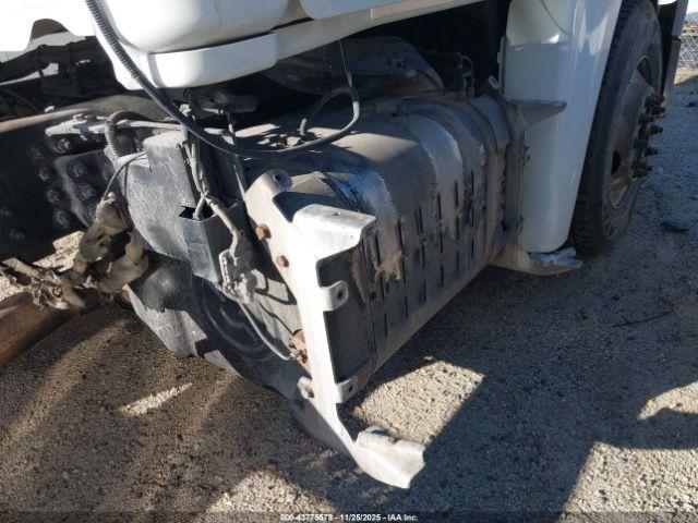 Freightliner Cascadia 125 Image 15