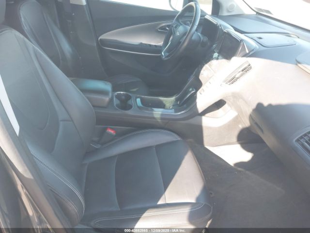 Chevrolet Volt Image 3