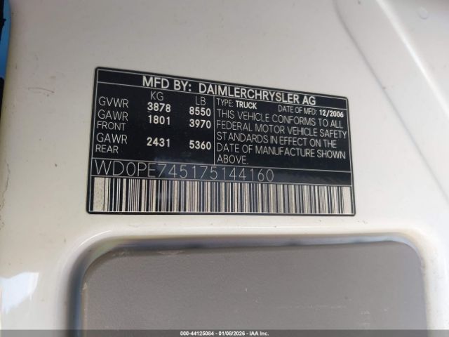 Dodge Sprinter Van 2500 Image 6