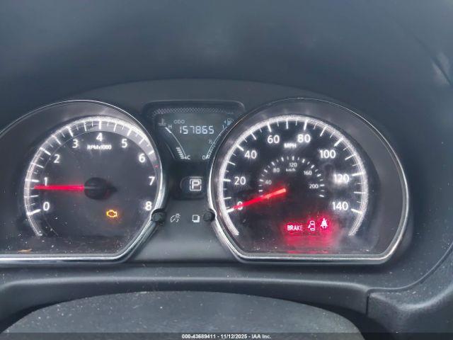 Nissan Versa 1.6 Sv Image 4