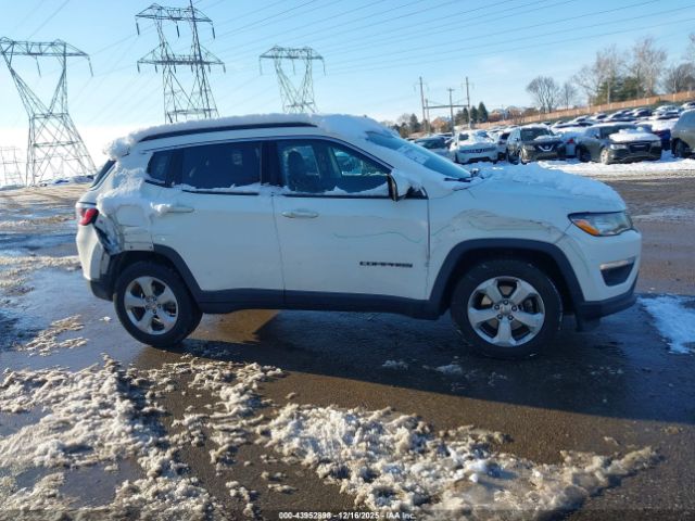 Jeep Compass Latitude Fwd Image 12